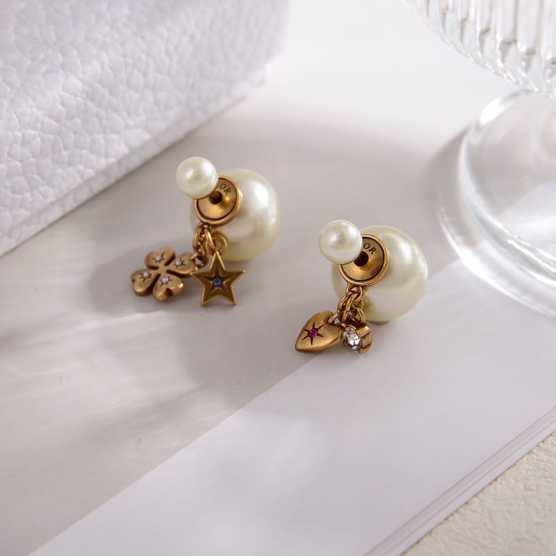 chr1st1an D10r earrings